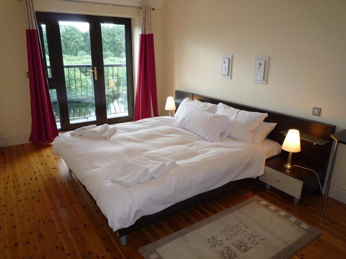 Grove Lodge Holiday Homes 2 Bed By Trident Holiday Homes 킬러글린 외부 사진