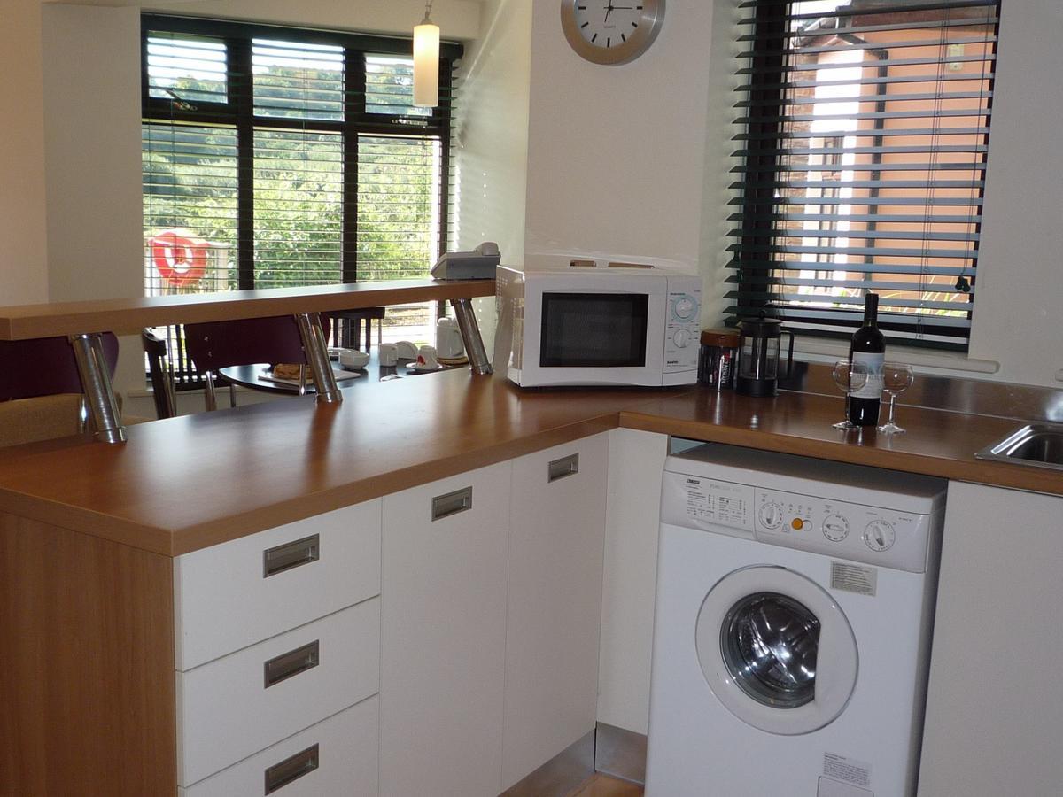 Grove Lodge Holiday Homes 2 Bed By Trident Holiday Homes 킬러글린 외부 사진